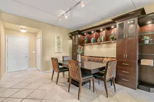 950 Augusta Way, Highland Park, IL 60035 - Photo 7