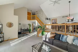 201 Amber Ct, West Chicago, IL 60185 - Photo 3