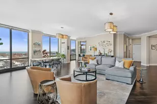 233 E 13th St, Chicago, IL 60605 - Photo 5