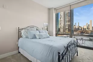 233 E 13th St, Chicago, IL 60605 - Photo 17