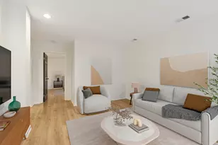 1069 W Foster Ave, Chicago, IL 60640 - Photo 7