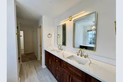 493 Valhalla Terrace, Vernon Hills, IL 60061 - Photo 11