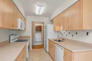 1280 Rudolph Rd, Northbrook, IL 60062 - Photo 7