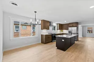 10206 S St Louis Ave, Evergreen Park, IL 60805 - Photo 13