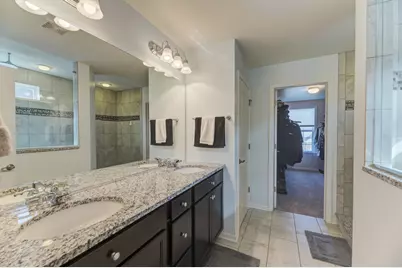 8288 Mulberry Drive, Woodridge, IL 60517 - Photo 7