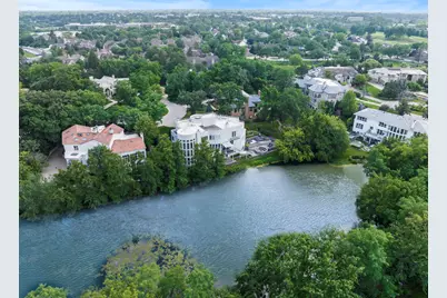 920 Saint Stephens Green, Oak Brook, IL 60523 - Photo 3