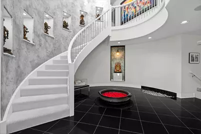 920 Saint Stephens Green, Oak Brook, IL 60523 - Photo 33