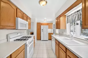 [Address not provided], Naperville, IL 60540 - Photo 11