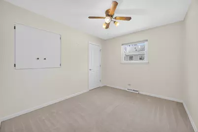 [Address not provided], Naperville, IL 60540 - Photo 15