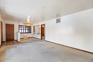 [Address not provided], Wauconda, IL 60084 - Photo 5