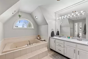 1202 Carey Dr, McHenry, IL 60050 - Photo 13