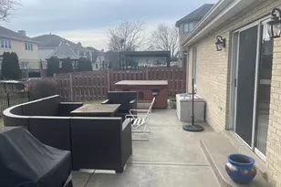 1227 N Ashley Ln, Addison, IL 60101 - Photo 5