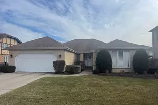 1227 N Ashley Ln, Addison, IL 60101 - Photo 3