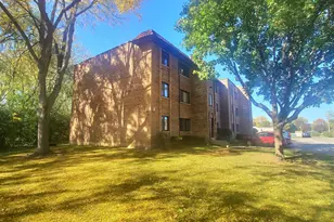 224 E Rimini Ct, Palatine, IL 60067 - Photo 3