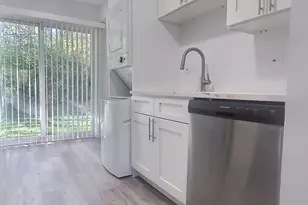 224 E Rimini Ct, Palatine, IL 60067 - Photo 9