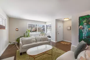 1036 Warrington Rd, Deerfield, IL 60015 - Photo 7