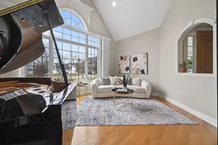 70 Forest Ave, Naperville, IL 60540 - Photo 11