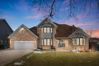 1628 Brentwood Drive, Mundelein, IL 60060 - Photo 1