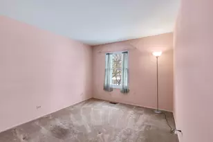 206 Blossom Ct, Buffalo Grove, IL 60089 - Photo 11