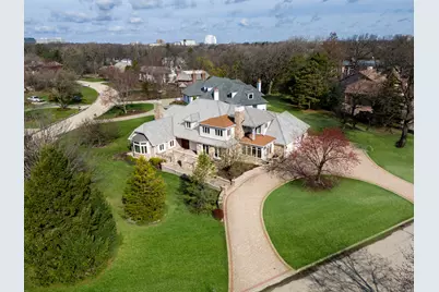 719 Midwest Club Parkway, Oak Brook, IL 60523 - Photo 3