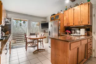 1161 Oak Spring Ln, Libertyville, IL 60048 - Photo 11