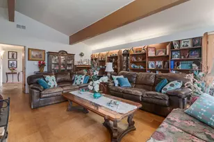 1161 Oak Spring Ln, Libertyville, IL 60048 - Photo 3