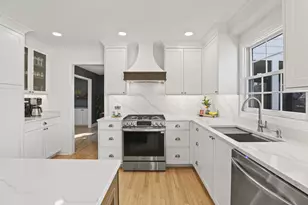 961 Tim Tam Cir, Naperville, IL 60540 - Photo 3