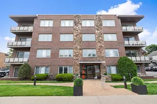 435 Ridge Rd, Wilmette, IL 60091 - Photo 1
