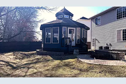 [Address not provided], Gurnee, IL 60031 - Photo 9