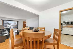 11129 Martindale Dr, Westchester, IL 60154 - Photo 7