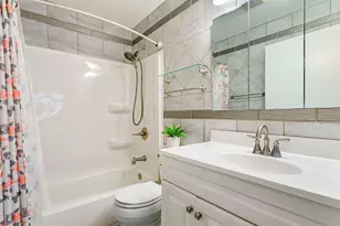 11129 Martindale Dr, Westchester, IL 60154 - Photo 17