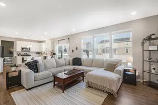 230 Whitney Dr, Elburn, IL 60119 - Photo 11