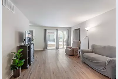 1358 Longacre Lane, Wheeling, IL 60090 - Photo 3