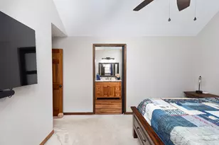 2062 Creekside Dr, Wheaton, IL 60189 - Photo 33