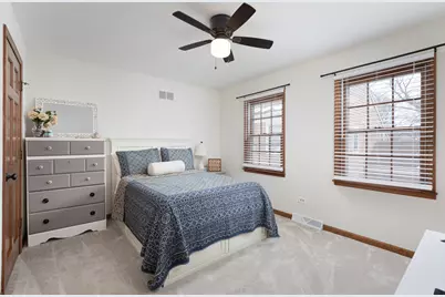 2062 Creekside Drive, Wheaton, IL 60189 - Photo 39