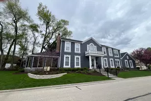 202 Pine Tree Ln, La Grange Park, IL 60526 - Photo 3