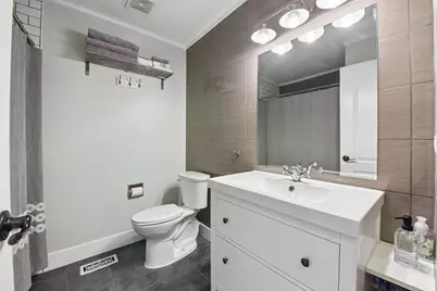 1223 Sandhurst Court #D1, Schaumburg, IL 60193 - Photo 19
