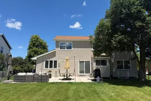 613 Thames Dr, Schaumburg, IL 60193 - Photo 35