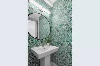 2037 W McLean Avenue, Chicago, IL 60647 - Photo 9