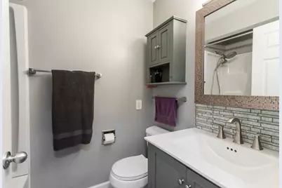 2208 Hiawatha Parkway, Woodridge, IL 60517 - Photo 15