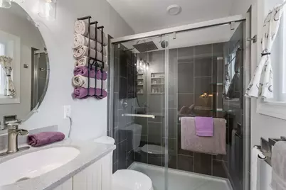 2208 Hiawatha Parkway, Woodridge, IL 60517 - Photo 17