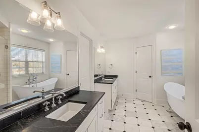 629 Kenwood Avenue, Libertyville, IL 60048 - Photo 15