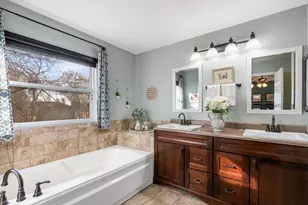 1310 Mayfair Ln, Grayslake, IL 60030 - Photo 17