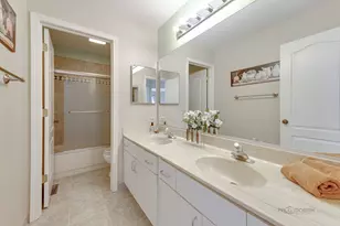 2911 Bayberry Dr, Buffalo Grove, IL 60089 - Photo 27