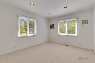 2911 Bayberry Dr, Buffalo Grove, IL 60089 - Photo 29