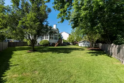 693 Providence Lane, Lindenhurst, IL 60046 - Photo 5