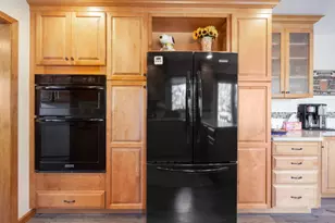 38W512 Bittersweet Ln, Elgin, IL 60124 - Photo 7