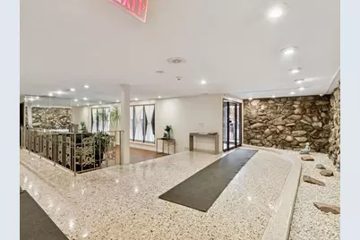 8225 N Niles Center Road N #309, Skokie, IL 60077 - Photo 3