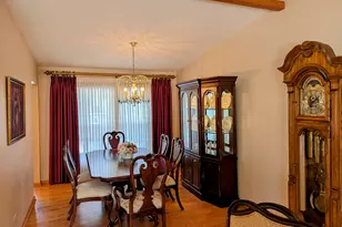 922 E Waverly Dr, Arlington Heights, IL 60004 - Photo 9