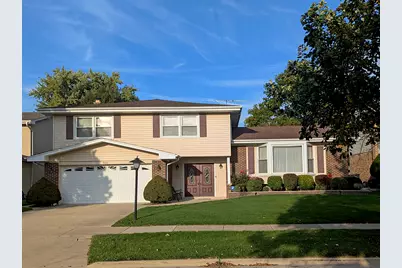 922 E Waverly Drive, Arlington Heights, IL 60004 - Photo 1